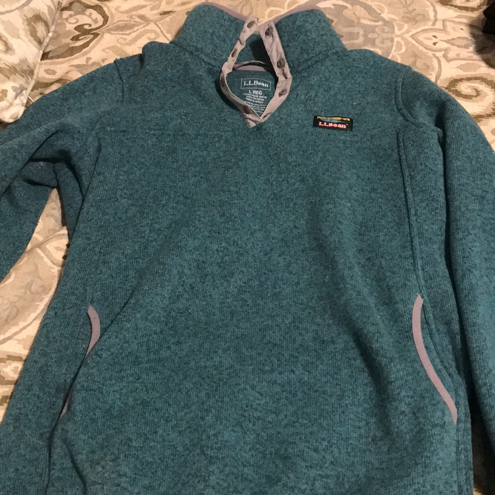 Women’s Large LL Bean pullover